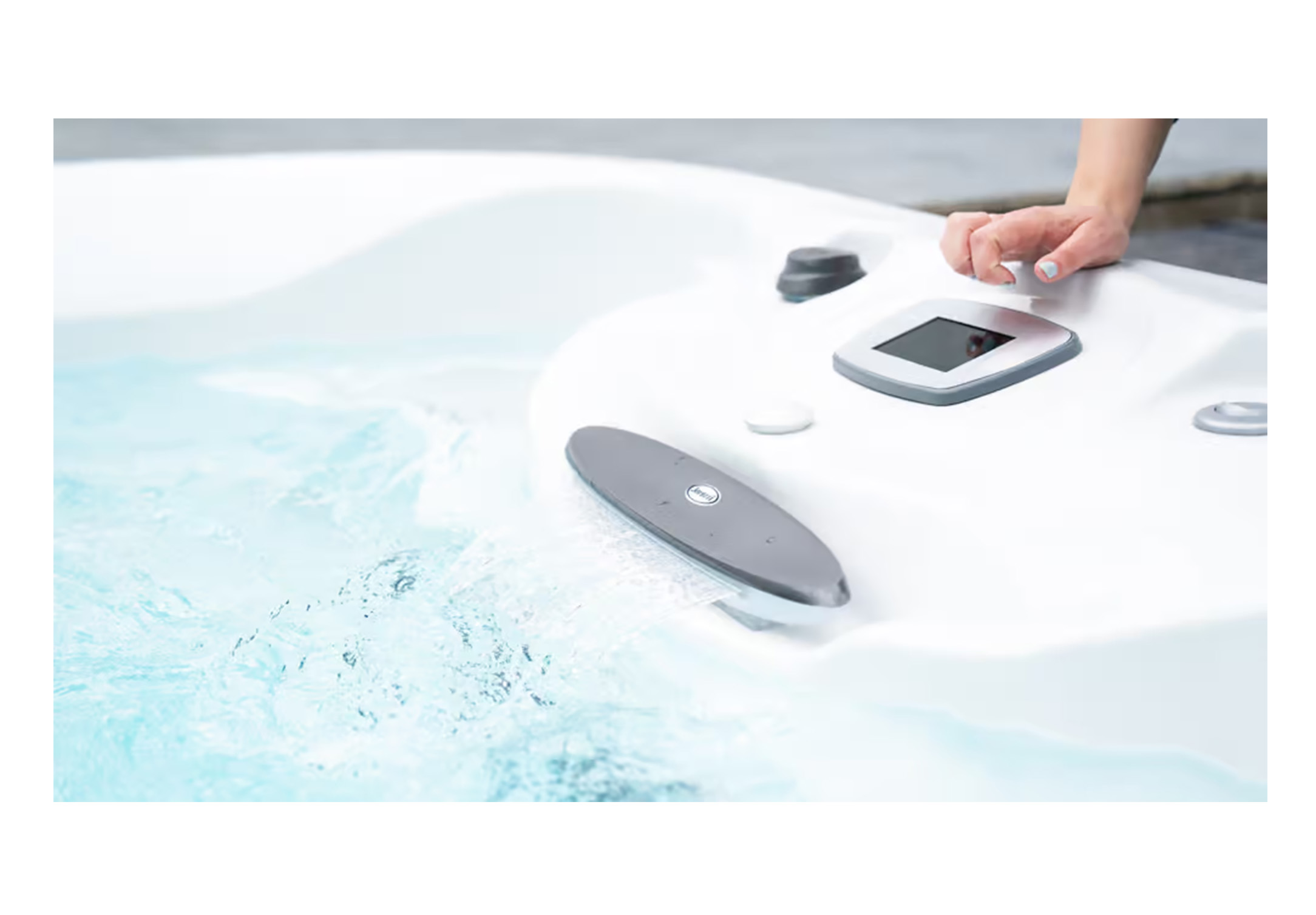 Mise en route votre spa : mise sous tension et activation des pompes